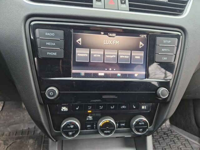 Серый Шкода Октавия, объемом двигателя 1.6 л и пробегом 202 тыс. км за 13700 $, фото 11 на Automoto.ua