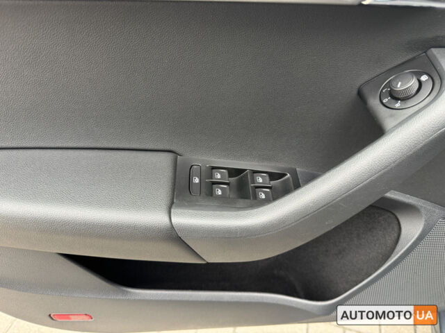 Шкода Октавия 2019 в Киеве на Automoto.ua Серый Шкода Октавия, объемом двигателя 1.6 л и пробегом 164 тыс. км за 14900 $, фото 12 на Automoto.ua