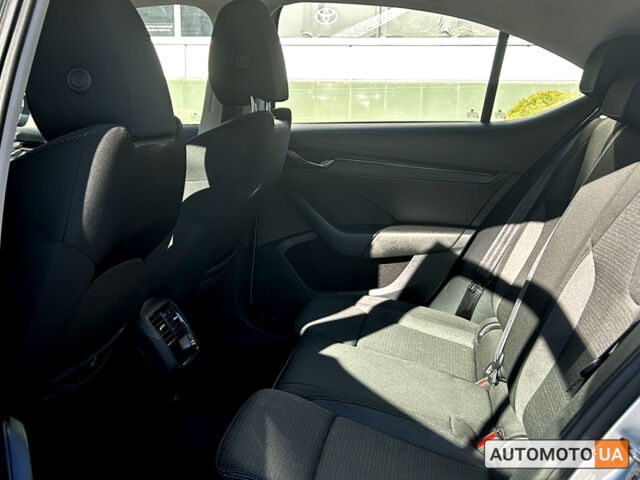 Сірий Шкода Октавія, об'ємом двигуна 1.6 л та пробігом 34 тис. км за 19006 $, фото 15 на Automoto.ua