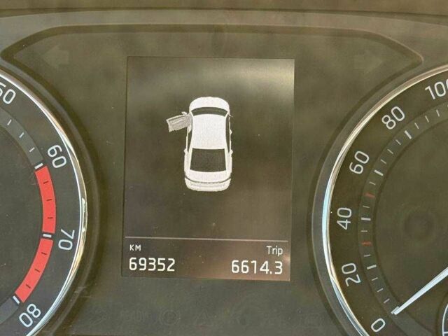 Серый Шкода Октавия, объемом двигателя 0 л и пробегом 69 тыс. км за 22900 $, фото 2 на Automoto.ua