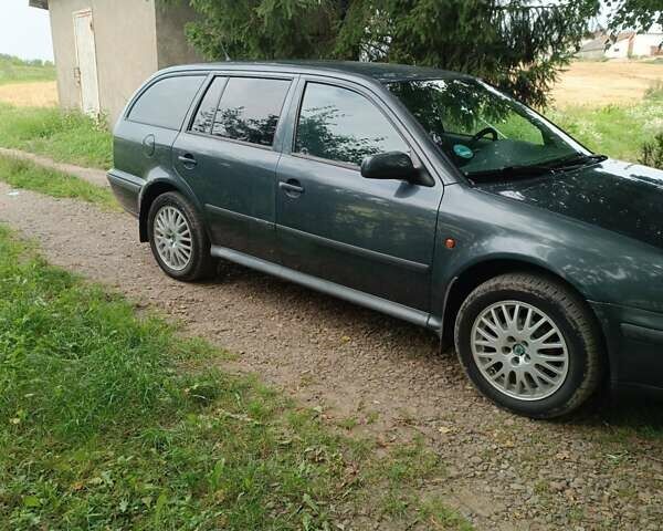 Серый Шкода Октавия, объемом двигателя 1.6 л и пробегом 510 тыс. км за 3300 $, фото 7 на Automoto.ua