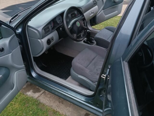 Серый Шкода Октавия, объемом двигателя 1.6 л и пробегом 517 тыс. км за 3000 $, фото 2 на Automoto.ua