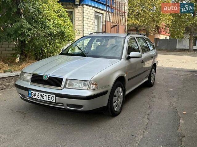 Серый Шкода Октавия, объемом двигателя 1.6 л и пробегом 280 тыс. км за 3750 $, фото 7 на Automoto.ua