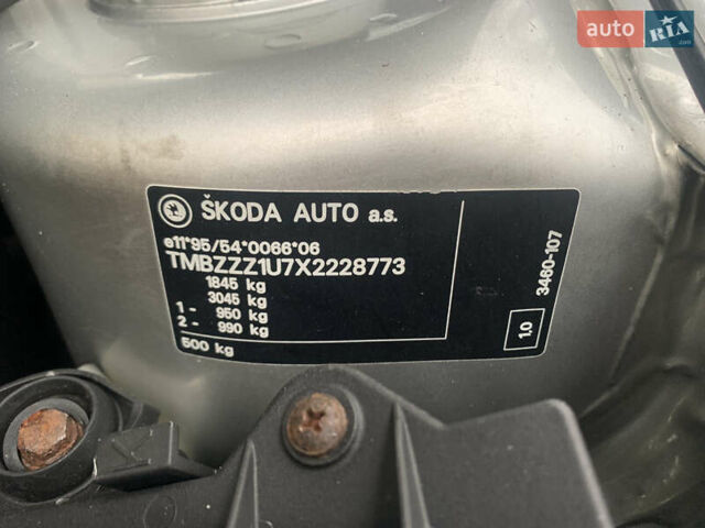 Серый Шкода Октавия, объемом двигателя 1.9 л и пробегом 250 тыс. км за 4650 $, фото 30 на Automoto.ua