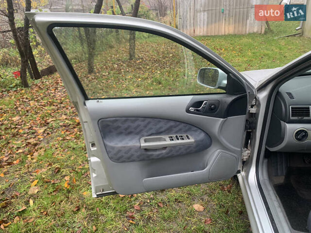 Серый Шкода Октавия, объемом двигателя 1.9 л и пробегом 250 тыс. км за 4650 $, фото 12 на Automoto.ua