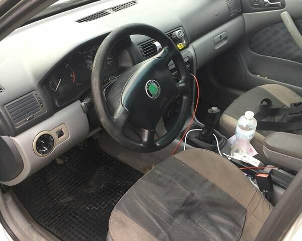 Серый Шкода Октавия, объемом двигателя 1.9 л и пробегом 394 тыс. км за 3497 $, фото 2 на Automoto.ua