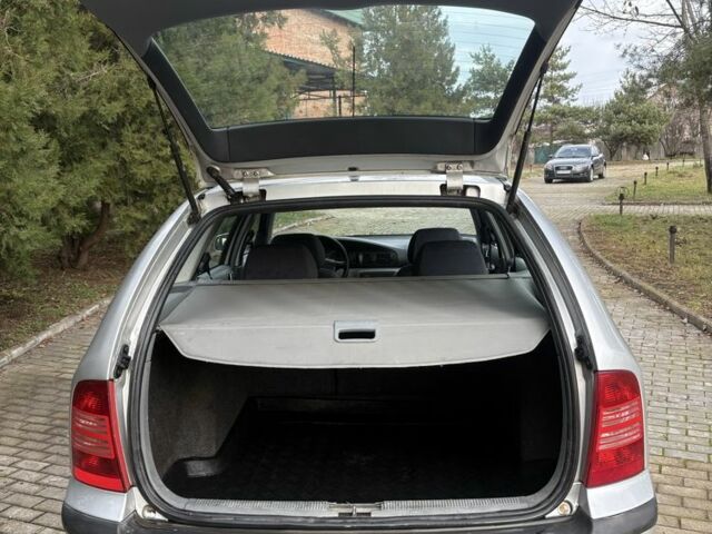 Сірий Шкода Октавія, об'ємом двигуна 1.6 л та пробігом 195 тис. км за 3750 $, фото 3 на Automoto.ua