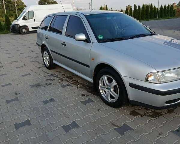 Серый Шкода Октавия, объемом двигателя 1.6 л и пробегом 270 тыс. км за 3700 $, фото 7 на Automoto.ua