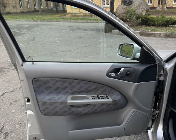 Серый Шкода Октавия, объемом двигателя 1.78 л и пробегом 250 тыс. км за 3699 $, фото 12 на Automoto.ua