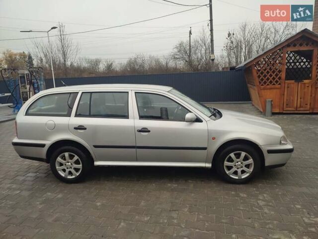 Сірий Шкода Октавія, об'ємом двигуна 1.6 л та пробігом 230 тис. км за 2750 $, фото 1 на Automoto.ua