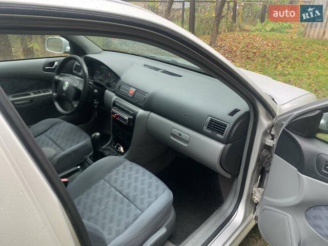 Серый Шкода Октавия, объемом двигателя 1.9 л и пробегом 250 тыс. км за 4650 $, фото 25 на Automoto.ua