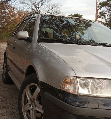 Шкода Октавия 1999 в Киеве на Automoto.ua Серый Шкода Октавия, объемом двигателя 1.9 л и пробегом 440 тыс. км за 3500 $, фото 1 на Automoto.ua