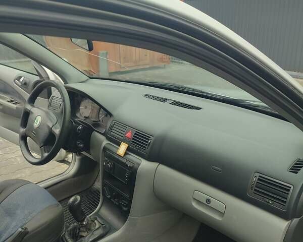 Сірий Шкода Октавія, об'ємом двигуна 1.6 л та пробігом 230 тис. км за 2750 $, фото 10 на Automoto.ua