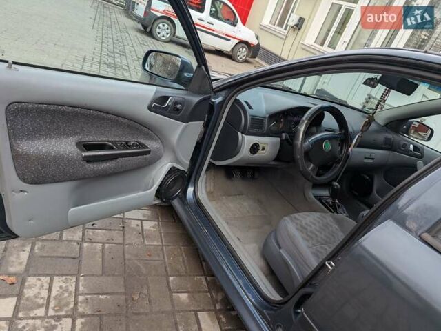 Серый Шкода Октавия, объемом двигателя 1.78 л и пробегом 237 тыс. км за 4300 $, фото 8 на Automoto.ua