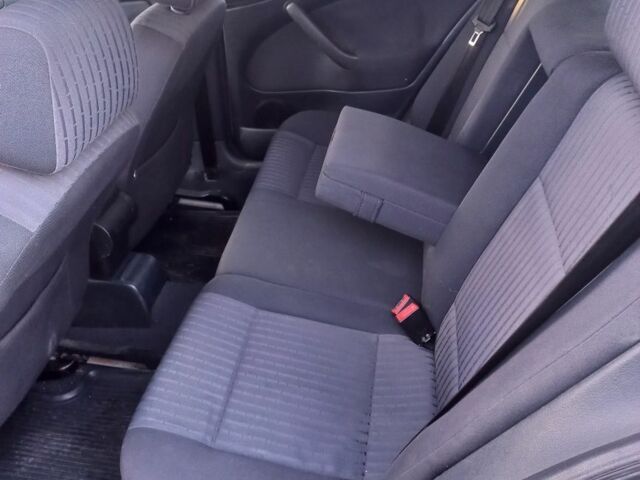 Серый Шкода Октавия, объемом двигателя 1.8 л и пробегом 280 тыс. км за 4800 $, фото 6 на Automoto.ua