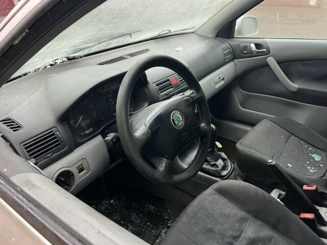 Серый Шкода Октавия, объемом двигателя 1.6 л и пробегом 300 тыс. км за 850 $, фото 13 на Automoto.ua