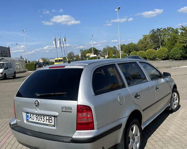 Серый Шкода Октавия, объемом двигателя 1.6 л и пробегом 360 тыс. км за 2950 $, фото 2 на Automoto.ua