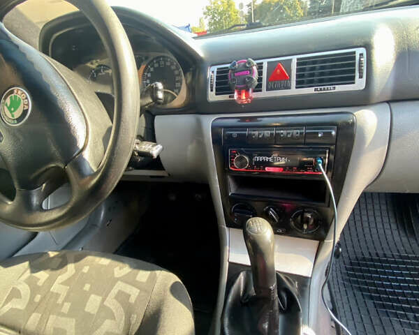 Сірий Шкода Октавія, об'ємом двигуна 1.8 л та пробігом 310 тис. км за 3000 $, фото 14 на Automoto.ua