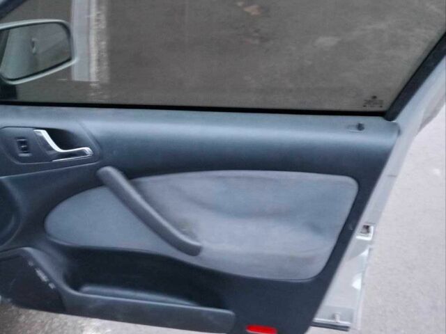 Серый Шкода Октавия, объемом двигателя 2 л и пробегом 257 тыс. км за 4000 $, фото 6 на Automoto.ua