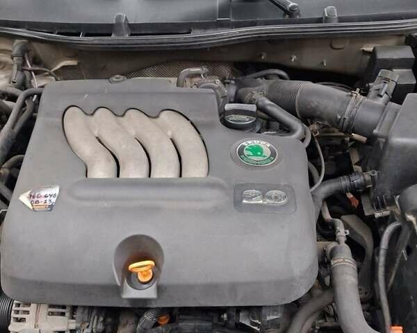 Серый Шкода Октавия, объемом двигателя 2 л и пробегом 169 тыс. км за 4200 $, фото 6 на Automoto.ua