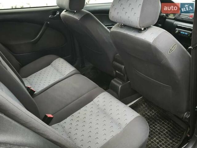 Серый Шкода Октавия, объемом двигателя 1.6 л и пробегом 279 тыс. км за 3500 $, фото 19 на Automoto.ua