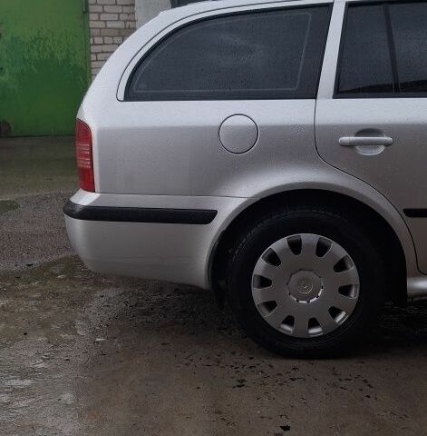 Сірий Шкода Октавія, об'ємом двигуна 1.8 л та пробігом 260 тис. км за 4500 $, фото 2 на Automoto.ua