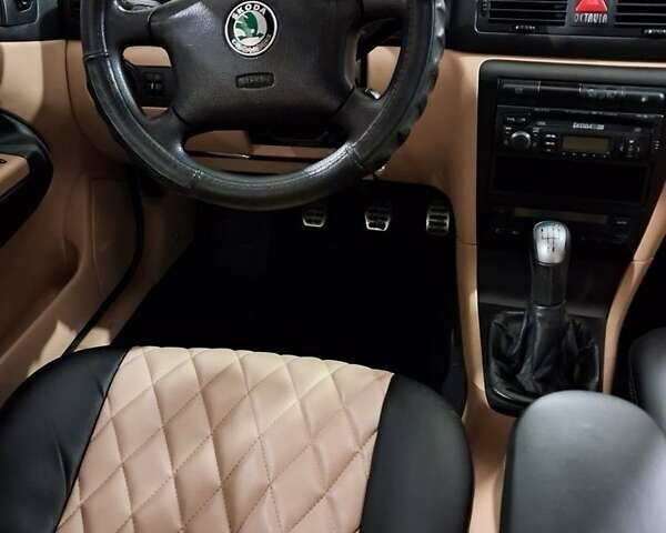 Серый Шкода Октавия, объемом двигателя 2 л и пробегом 169 тыс. км за 4200 $, фото 3 на Automoto.ua