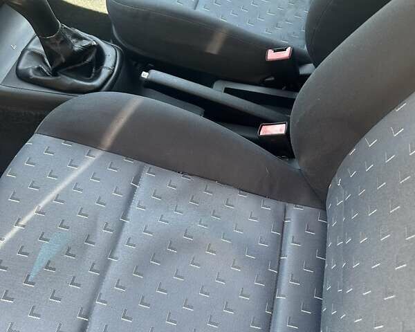 Серый Шкода Октавия, объемом двигателя 1.9 л и пробегом 245 тыс. км за 3602 $, фото 2 на Automoto.ua