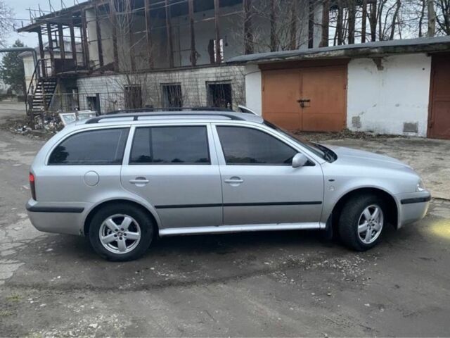 Серый Шкода Октавия, объемом двигателя 2 л и пробегом 250 тыс. км за 1850 $, фото 3 на Automoto.ua
