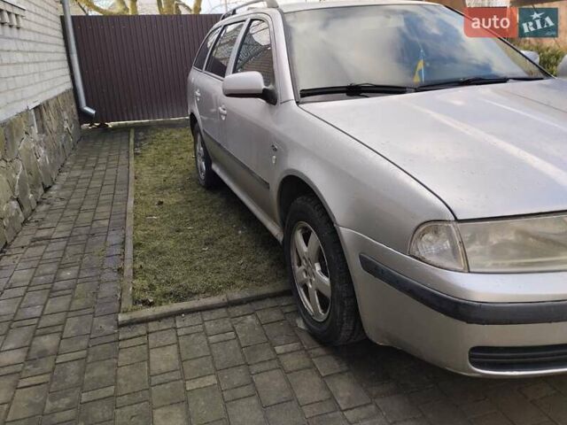 Серый Шкода Октавия, объемом двигателя 1.78 л и пробегом 250 тыс. км за 3500 $, фото 1 на Automoto.ua
