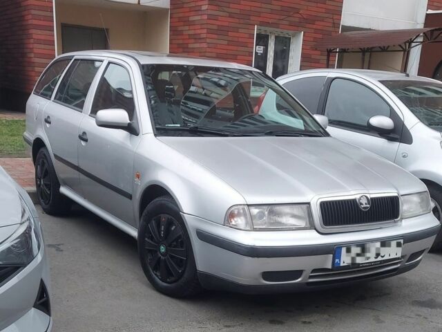 Шкода Октавия 2001 в Киеве на Automoto.ua Серый Шкода Октавия, объемом двигателя 1.9 л и пробегом 305 тыс. км за 2000 $, фото 2 на Automoto.ua