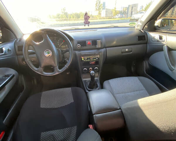 Серый Шкода Октавия, объемом двигателя 1.98 л и пробегом 335 тыс. км за 3500 $, фото 9 на Automoto.ua