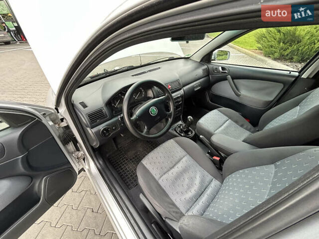 Шкода Октавия 2001 в Черкассах на Automoto.ua Серый Шкода Октавия, объемом двигателя 1.6 л и пробегом 305 тыс. км за 4650 $, фото 20 на Automoto.ua