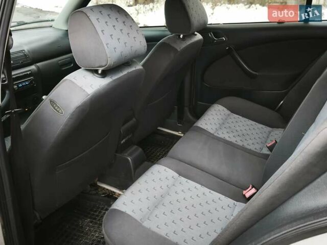 Серый Шкода Октавия, объемом двигателя 1.6 л и пробегом 279 тыс. км за 3500 $, фото 21 на Automoto.ua