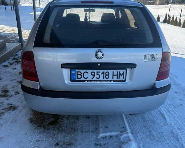 Серый Шкода Октавия, объемом двигателя 1.6 л и пробегом 149 тыс. км за 3200 $, фото 4 на Automoto.ua