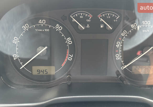 Сірий Шкода Октавія, об'ємом двигуна 1.98 л та пробігом 230 тис. км за 5000 $, фото 23 на Automoto.ua