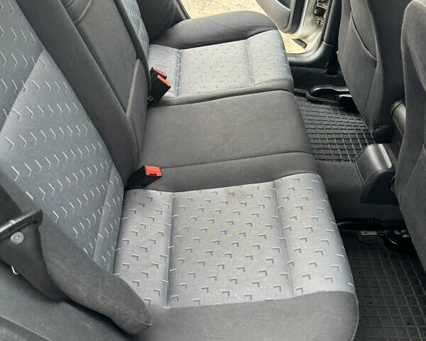 Серый Шкода Октавия, объемом двигателя 1.6 л и пробегом 305 тыс. км за 4500 $, фото 27 на Automoto.ua