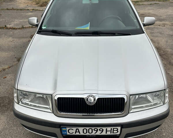 Серый Шкода Октавия, объемом двигателя 1.6 л и пробегом 305 тыс. км за 4500 $, фото 9 на Automoto.ua