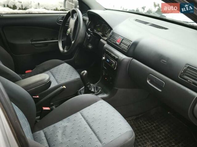 Серый Шкода Октавия, объемом двигателя 1.6 л и пробегом 279 тыс. км за 3500 $, фото 15 на Automoto.ua