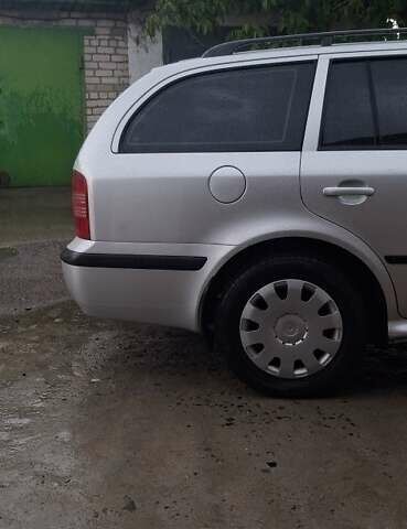 Серый Шкода Октавия, объемом двигателя 1.8 л и пробегом 260 тыс. км за 4500 $, фото 1 на Automoto.ua