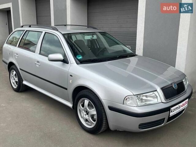 Серый Шкода Октавия, объемом двигателя 1.6 л и пробегом 174 тыс. км за 5399 $, фото 2 на Automoto.ua