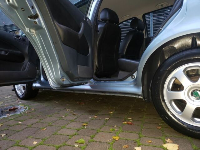 Сірий Шкода Октавія, об'ємом двигуна 2 л та пробігом 248 тис. км за 5500 $, фото 9 на Automoto.ua