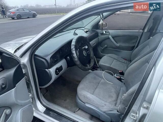 Серый Шкода Октавия, объемом двигателя 1.6 л и пробегом 300 тыс. км за 3350 $, фото 12 на Automoto.ua