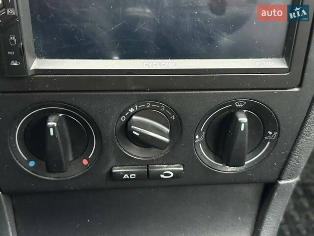 Сірий Шкода Октавія, об'ємом двигуна 1.9 л та пробігом 347 тис. км за 4690 $, фото 17 на Automoto.ua