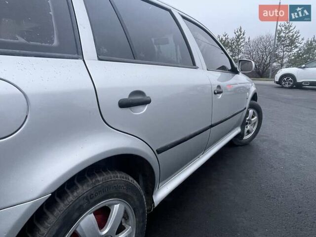 Серый Шкода Октавия, объемом двигателя 1.6 л и пробегом 300 тыс. км за 3350 $, фото 7 на Automoto.ua