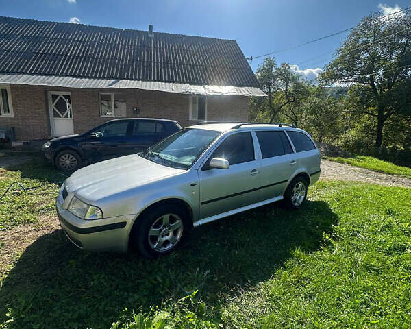 Шкода Октавия 2002 в Тячеве на Automoto.ua Серый Шкода Октавия, объемом двигателя 1.6 л и пробегом 240 тыс. км за 3700 $, фото 4 на Automoto.ua