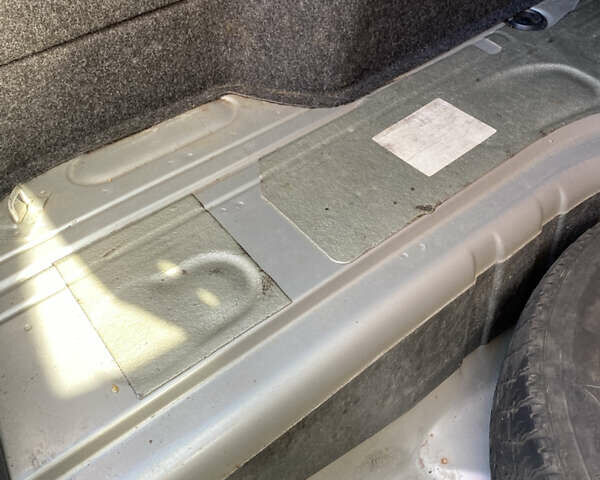 Серый Шкода Октавия, объемом двигателя 1.6 л и пробегом 232 тыс. км за 4250 $, фото 34 на Automoto.ua