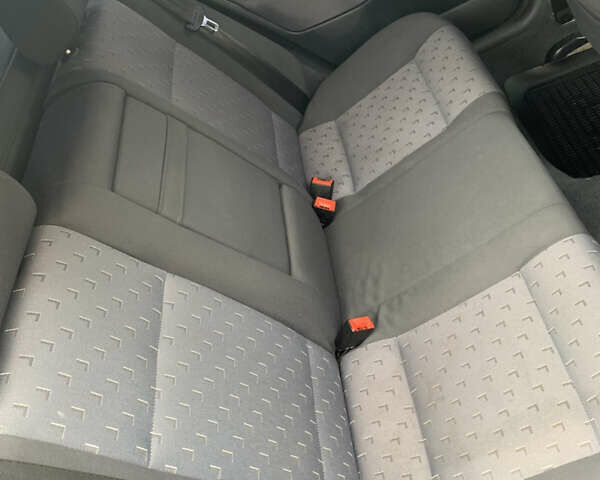 Сірий Шкода Октавія, об'ємом двигуна 1.98 л та пробігом 274 тис. км за 5500 $, фото 9 на Automoto.ua