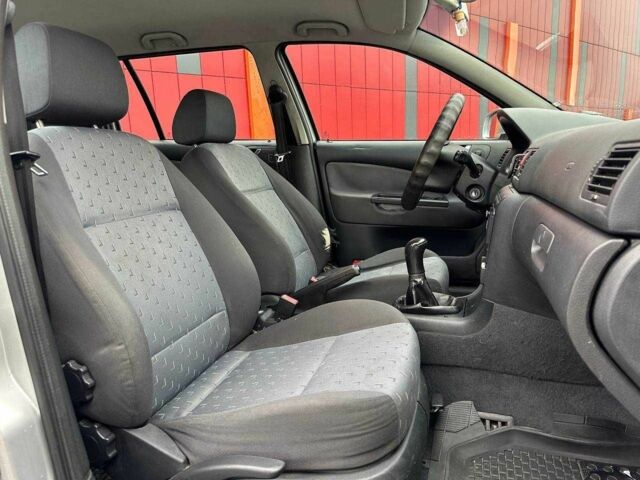 Серый Шкода Октавия, объемом двигателя 0 л и пробегом 347 тыс. км за 4690 $, фото 11 на Automoto.ua