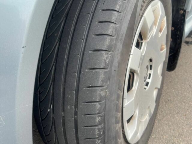 Серый Шкода Октавия, объемом двигателя 1.6 л и пробегом 278 тыс. км за 3950 $, фото 19 на Automoto.ua